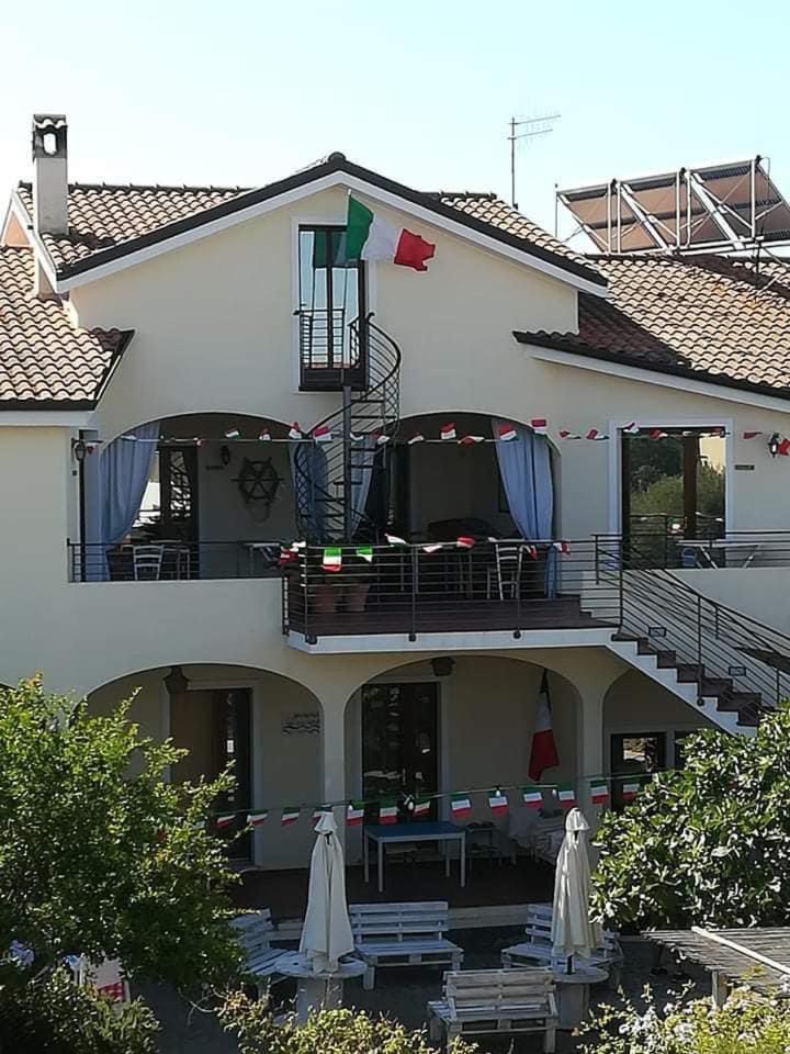 Casa Di Livia Appartement SantʼAnna Arresi Buitenkant foto