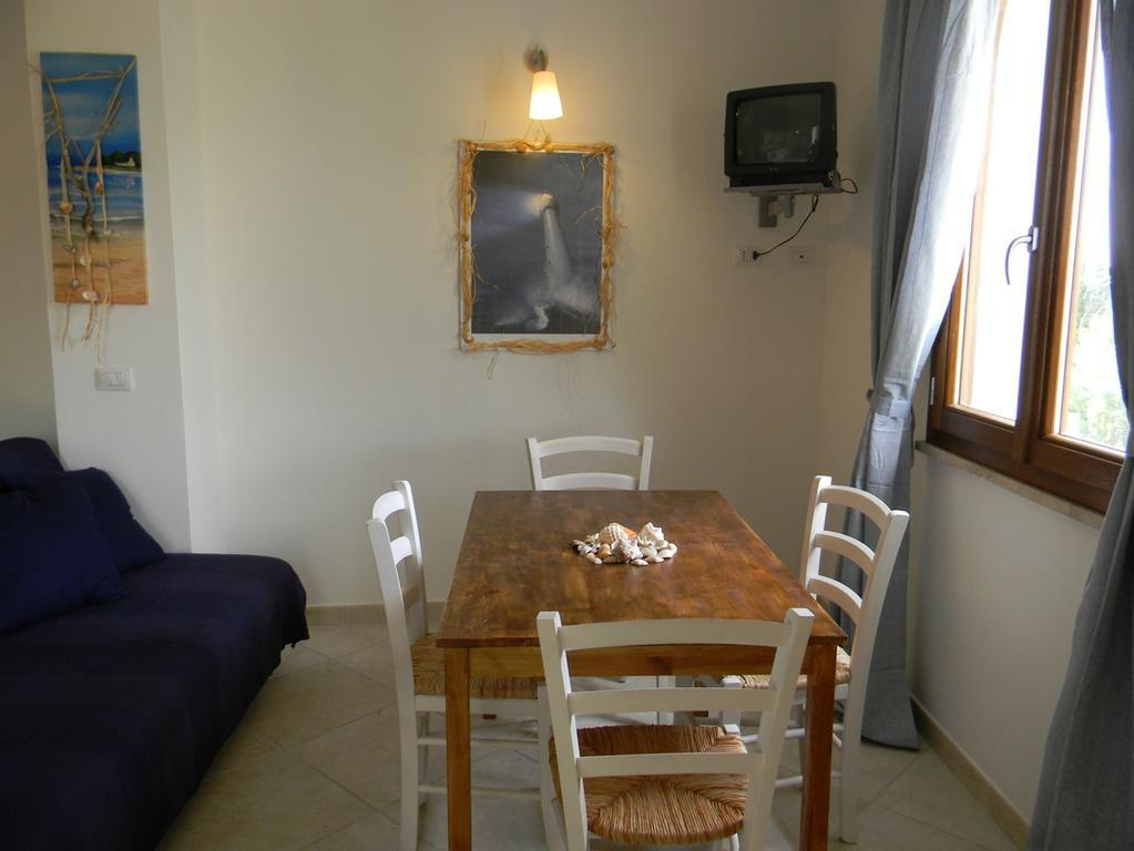 Casa Di Livia Appartement SantʼAnna Arresi Buitenkant foto